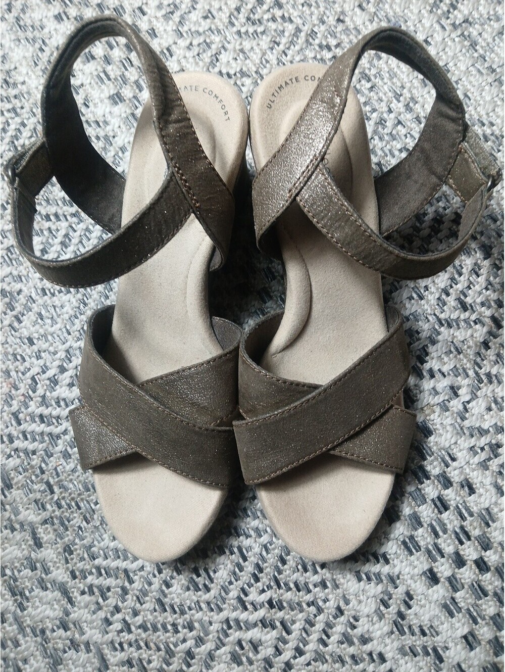 Clarks Collection Womens Sandals Size 8 Brown Metallic wedges Slingback Textile